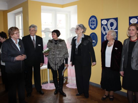 Riigikogu esimees Ene Ergma avab näituse